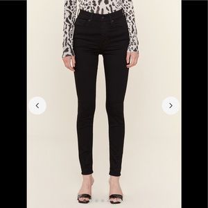 Mile High Levi’s in Black